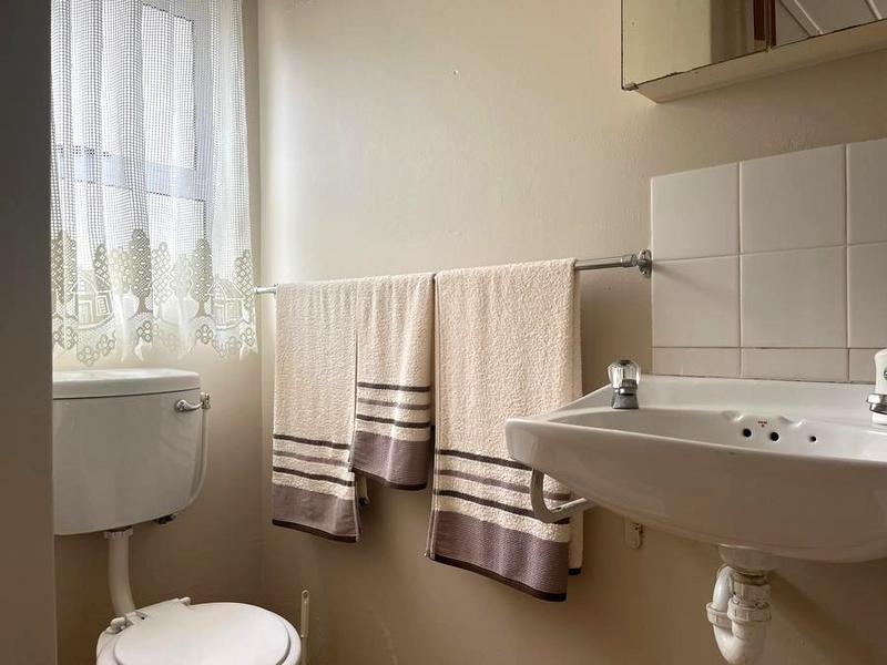 4 Bedroom Property for Sale in Hartenbos Central Western Cape